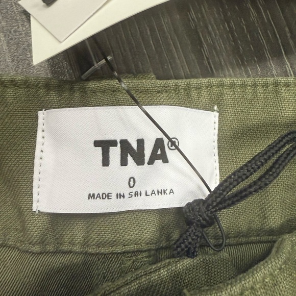 ARITZIA TNA Marco Pants Relaxed Super Low Rise Utility Pants Army Green Size 0 - Picture 4 of 12